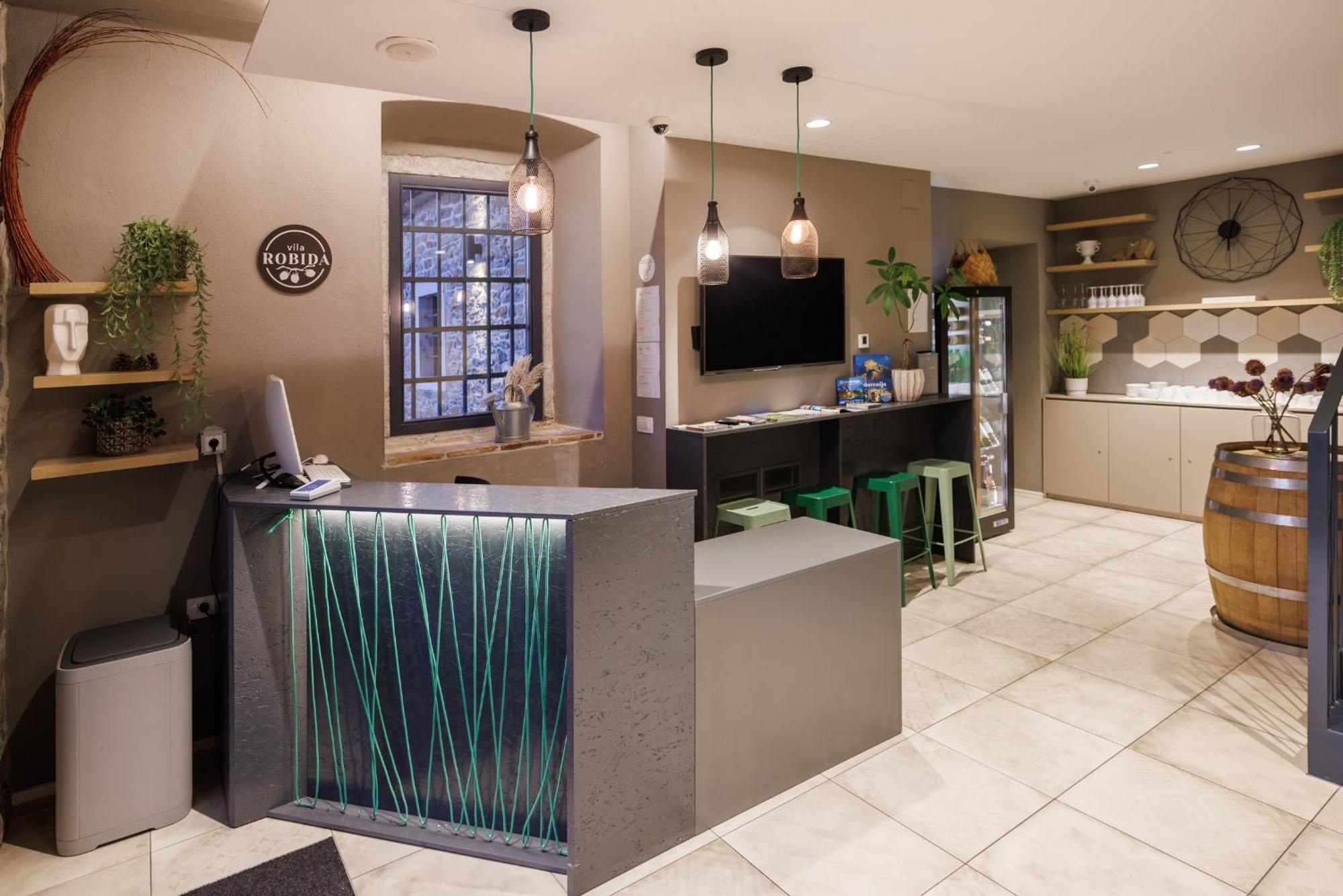 Vila Robida Rooms & Spa Črni Kal Εξωτερικό φωτογραφία