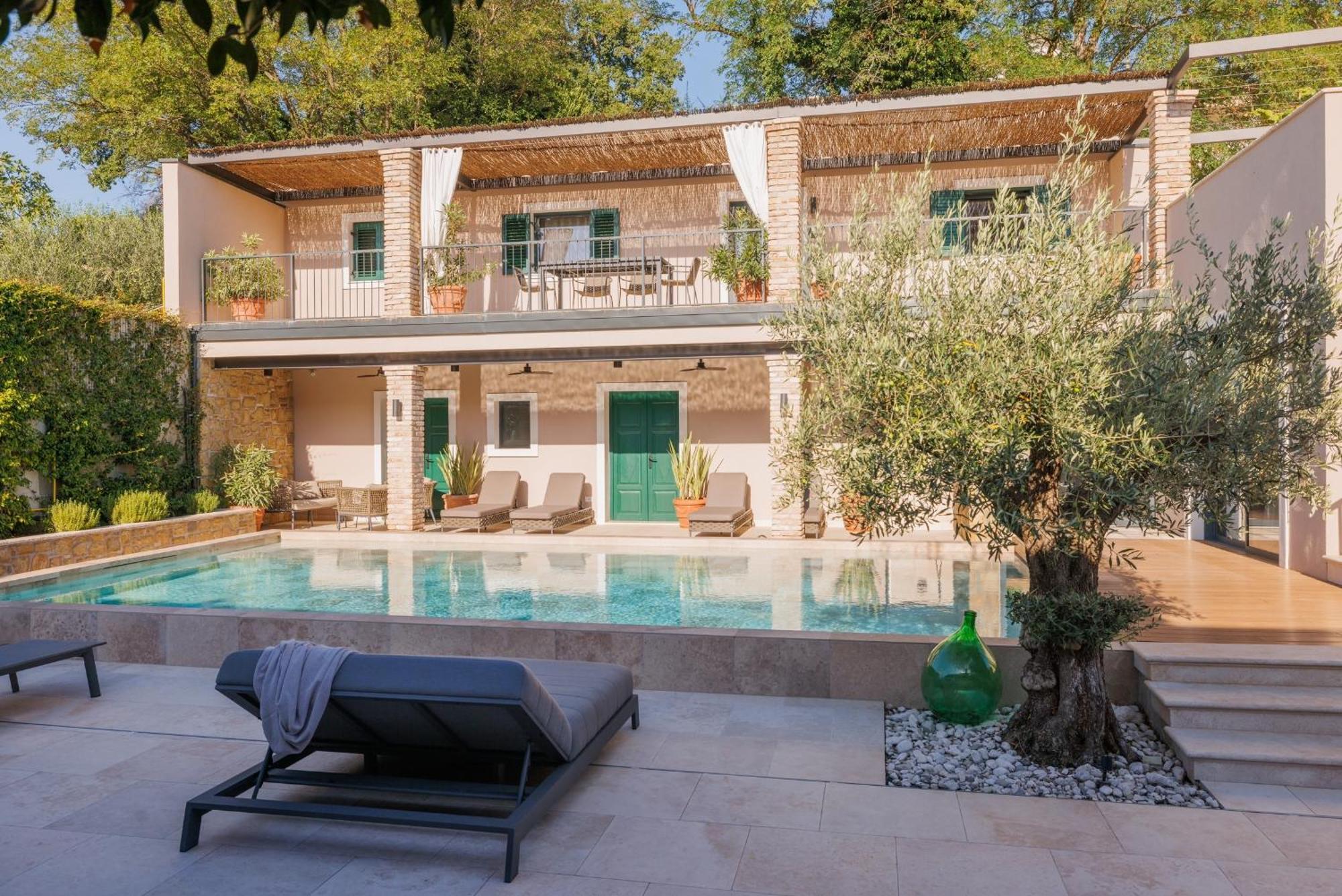 Vila Robida Rooms & Spa Črni Kal Εξωτερικό φωτογραφία